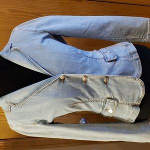 Cabi light wash tapered waistdenim jean jacket euc